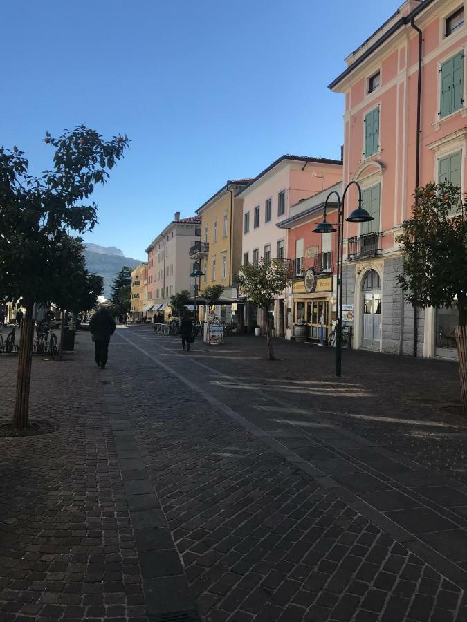 Apartamento Casa Nika Riva del Garda Exterior foto